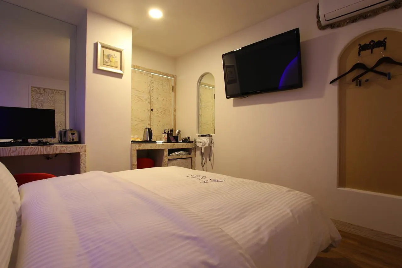 Riviera Motel Goyang